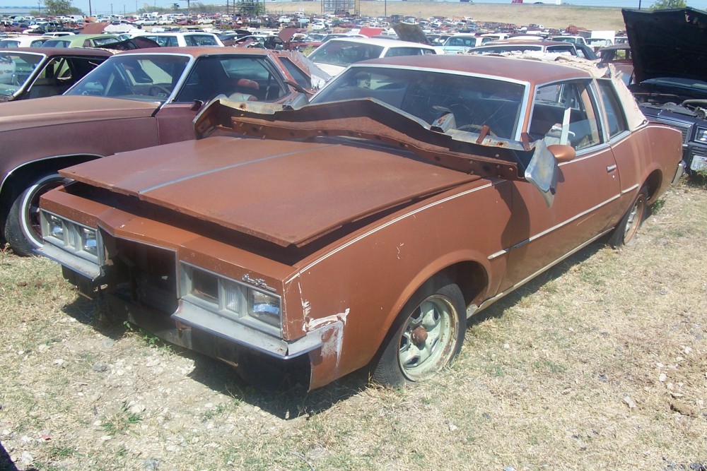 What's Collectible Automobile's beef with the 1978-80 Pontiac Grand Prix? -  Indie Auto